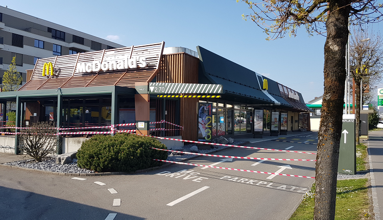 McDonald’s schliesst alle 170 Schweizer Filialen – sogar Drive In !