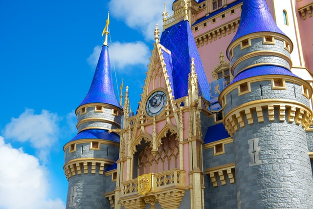  Disney feuert 32.000 Angestellte