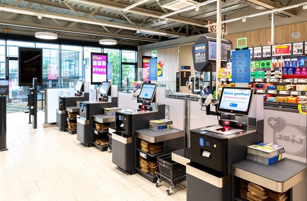 Lidl Schweiz weitet Einsatz von Self Checkout Kassen aus